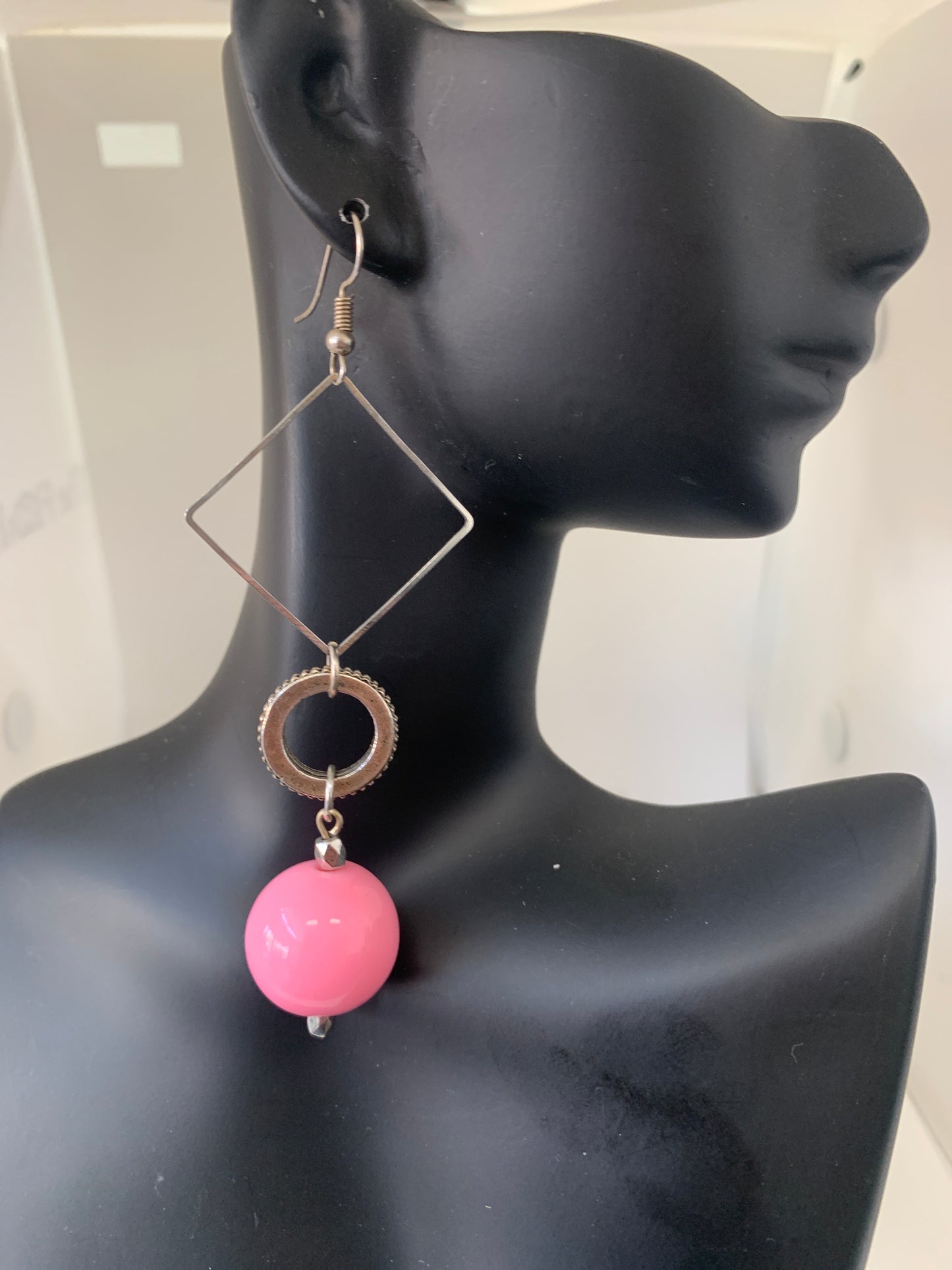 Dangle earring large