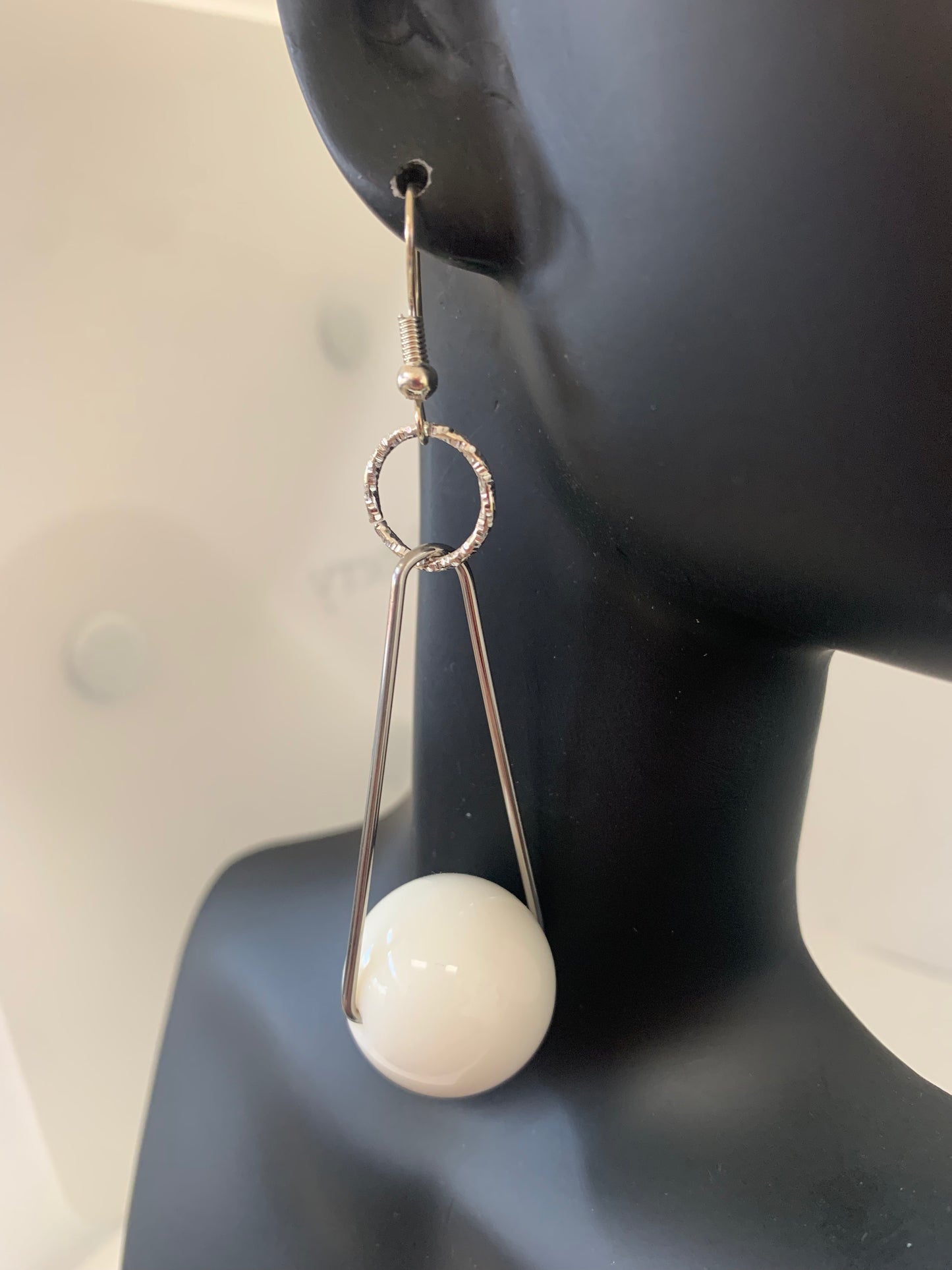 Dangle earring large