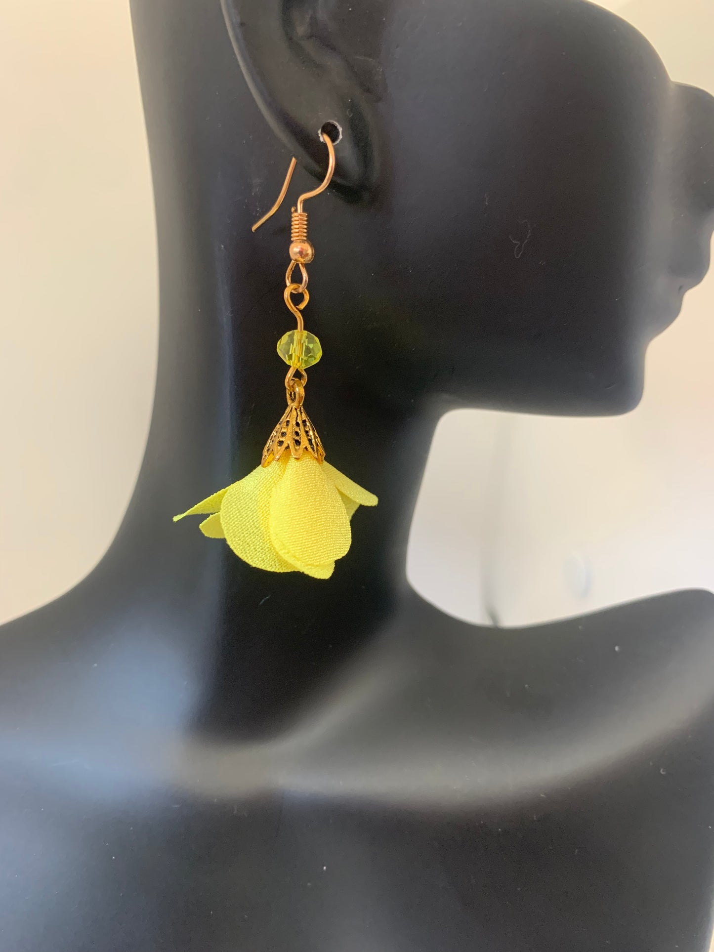 Petite earring