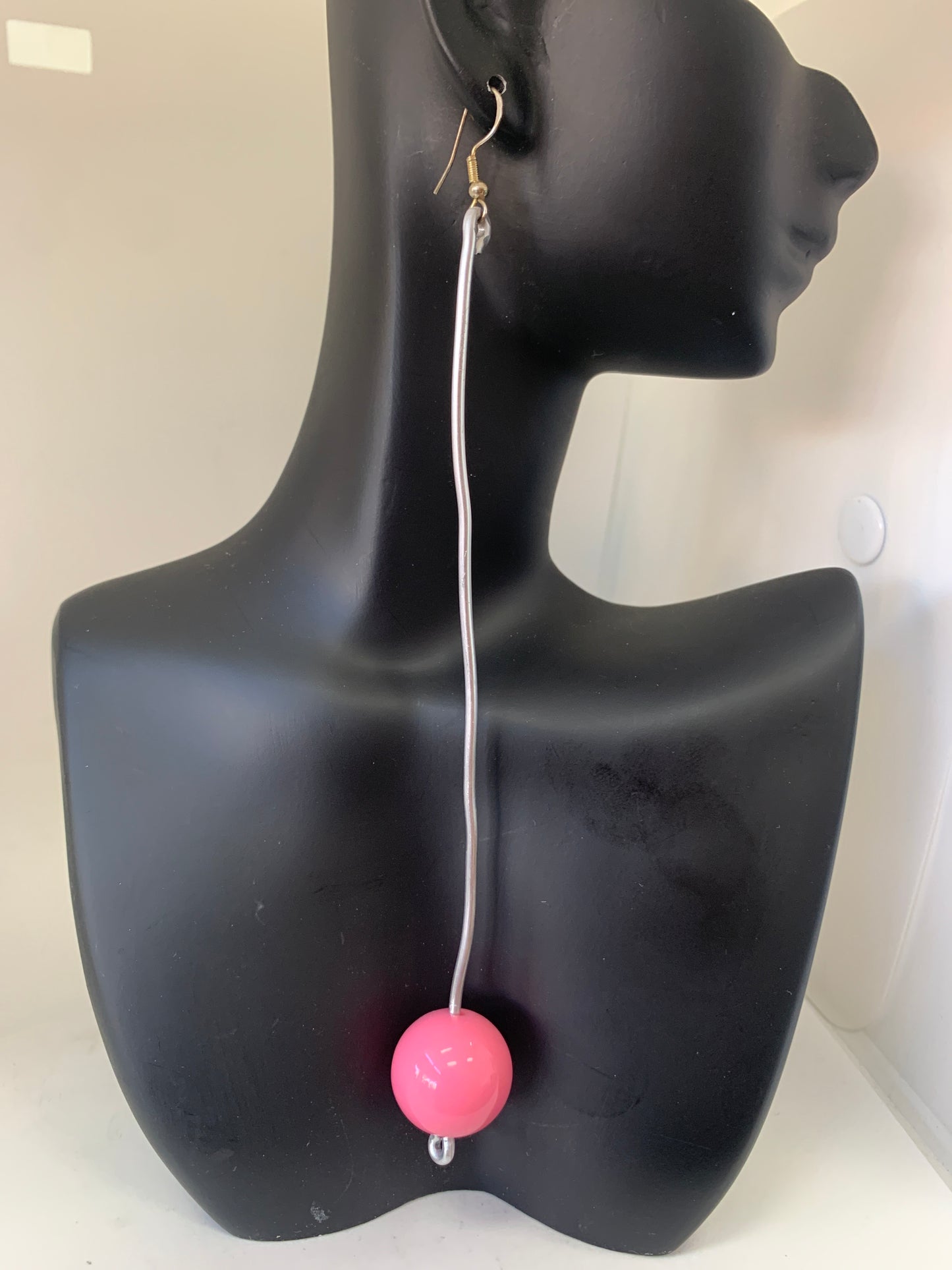 Dangle earring large