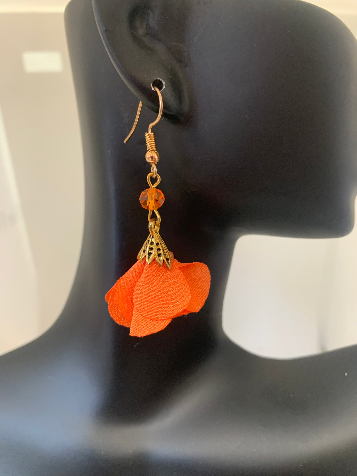 Petite earring